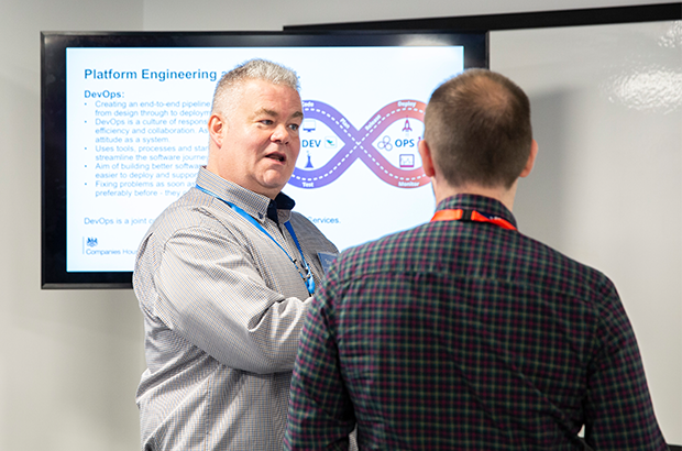 Steve Bowen, head of platform engineering at Companies House, leading a meeting.